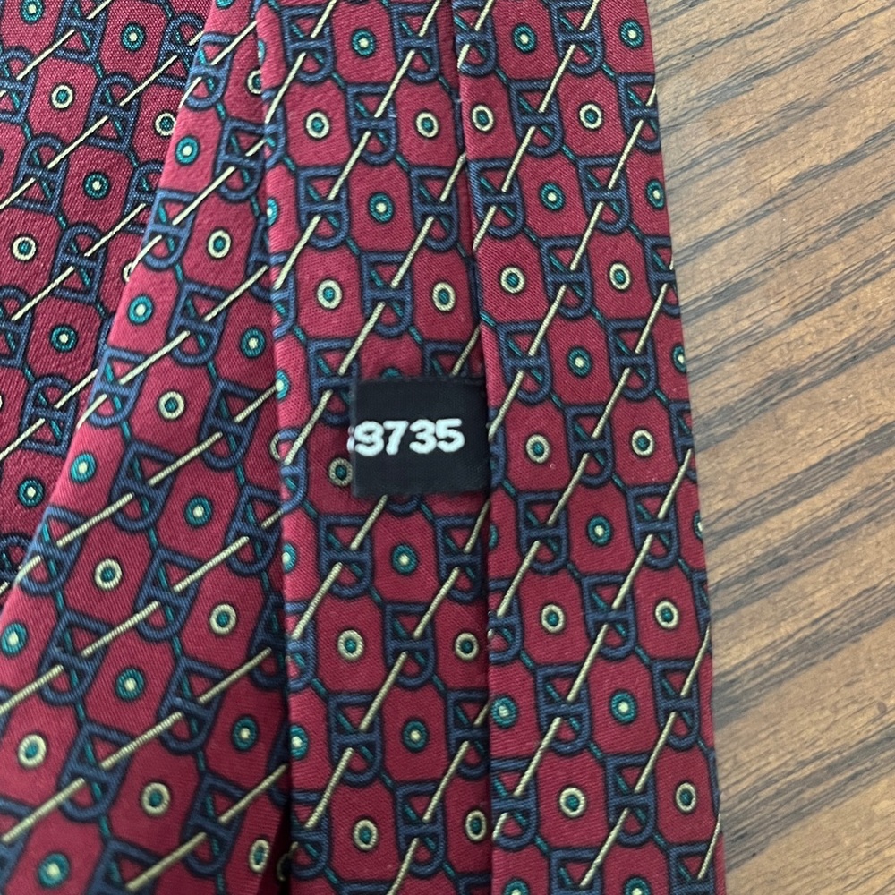 CELINE TIE 100% Silk - Picture 4 of 6